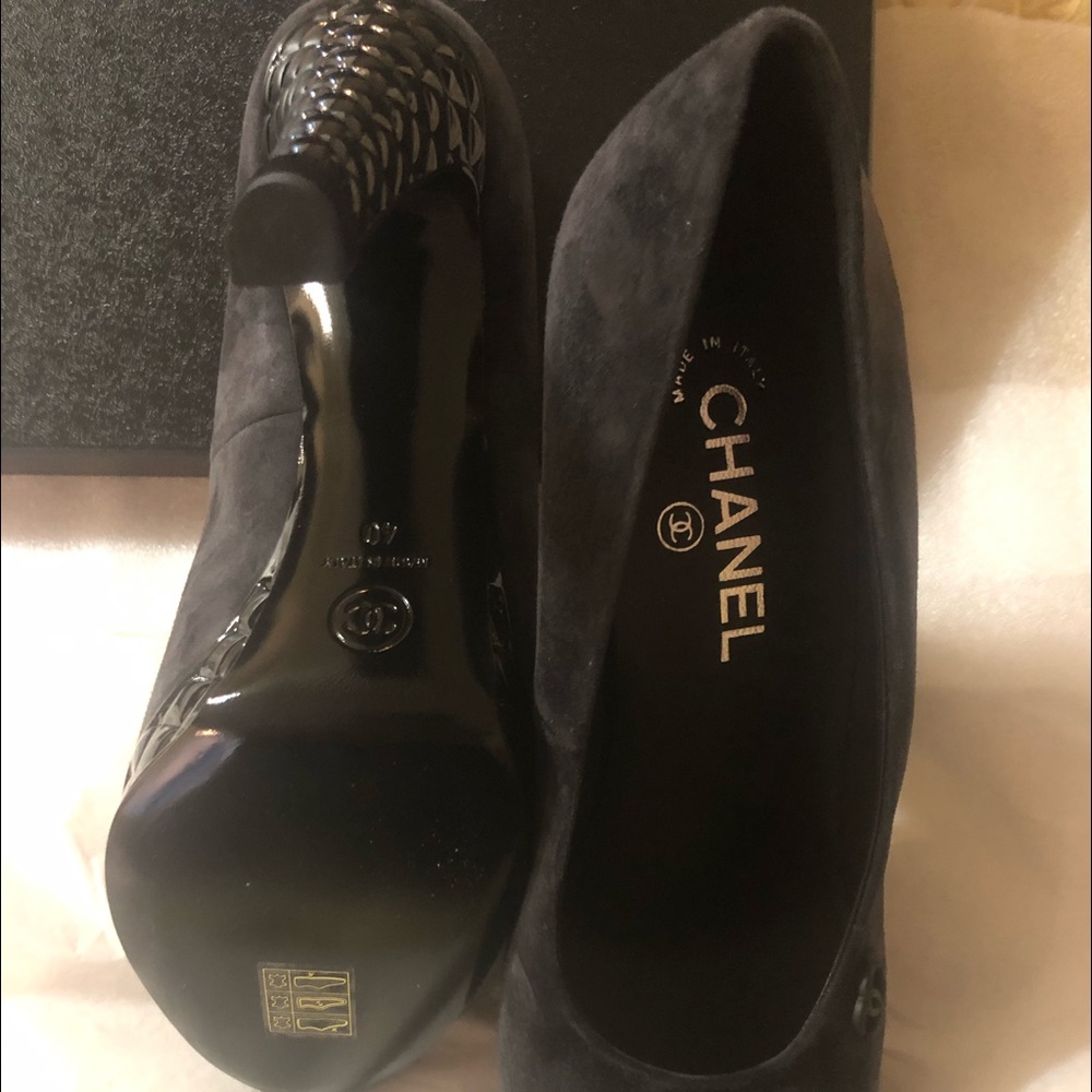 Chanel size 40